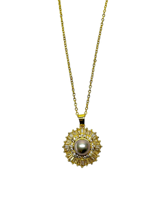 Crownlight Pearl Necklace (Gray)