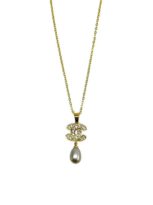 Chanel Pearl Necklace (Silver)