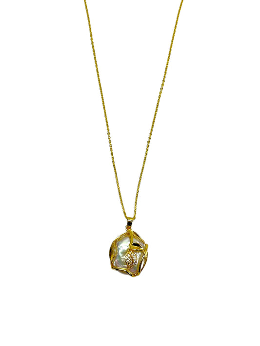 Lustreleaf Pendant Necklace (White)
