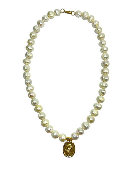 Pearla Bianca Necklace